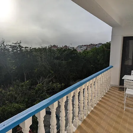 Rustic Retreat - Country With Large Garden, Exquisite Gym, And Nearby The Casa de Férias