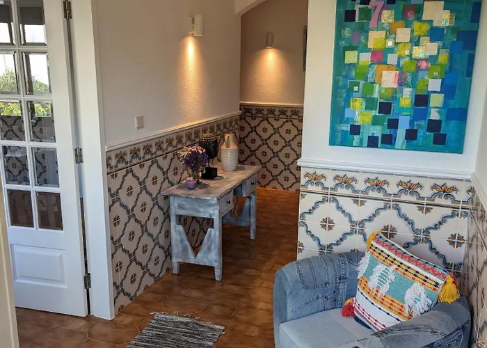 Hébergement de vacances Rustic Retreat - Country With Large Garden, Exquisite Gym, And Nearby The *