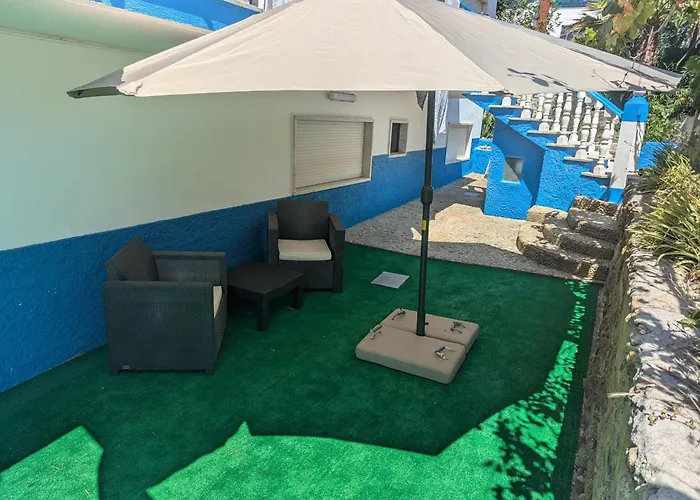 Rustic Retreat - Country With Large Garden, Exquisite Gym, And Nearby The Hébergement de vacances